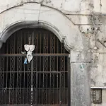 La Kikka House Near Cavour Station