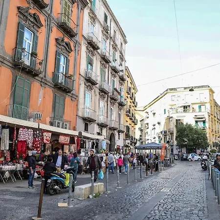 Apartamento La Kikka House Near Cavour Station Nápoles